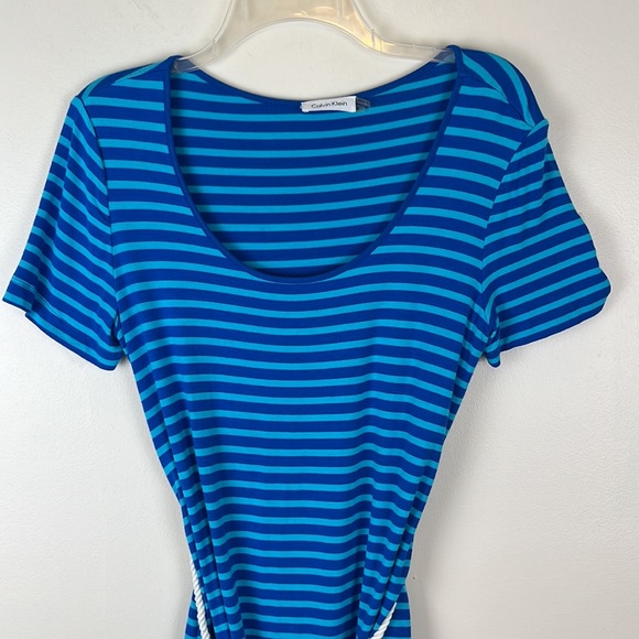 Calvin Klein Striped Blue/Turquoise/White T-Shirt Dress w/Belt, Size 8, Rayon - Picture 6 of 14